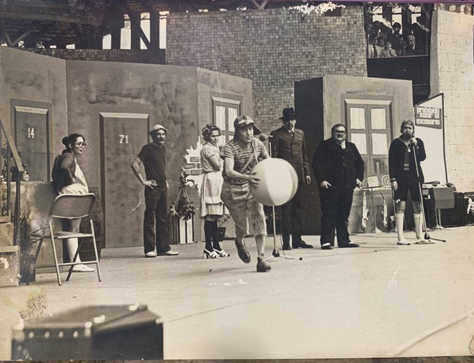 Nieto de Don Ramón revela fotos inéditas del Chavo del 8