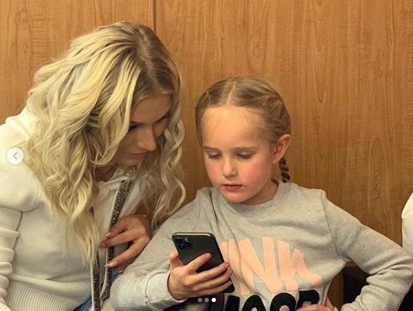 Gabriel Soto publica fotos de Irina Baeva con hijas de Geraldine Bazán