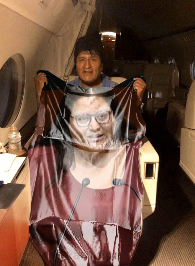 Memes de Evo Morales sosteniendo la bandera de México