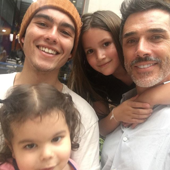 Bárbara Mori muestra el tierno reencuentro con su nieta Mila