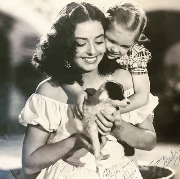 Eugenio Derbez publica foto de su mamá y fans destacan parecido con Aislinn Derbez