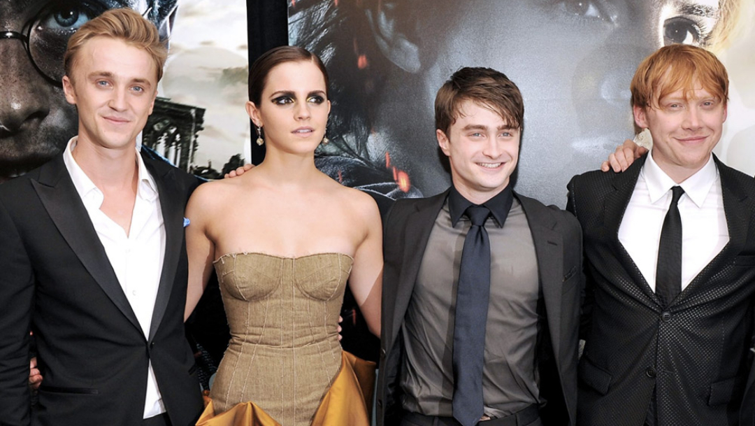 Emma Watson se reúne con elenco de Harry Potter para navidad