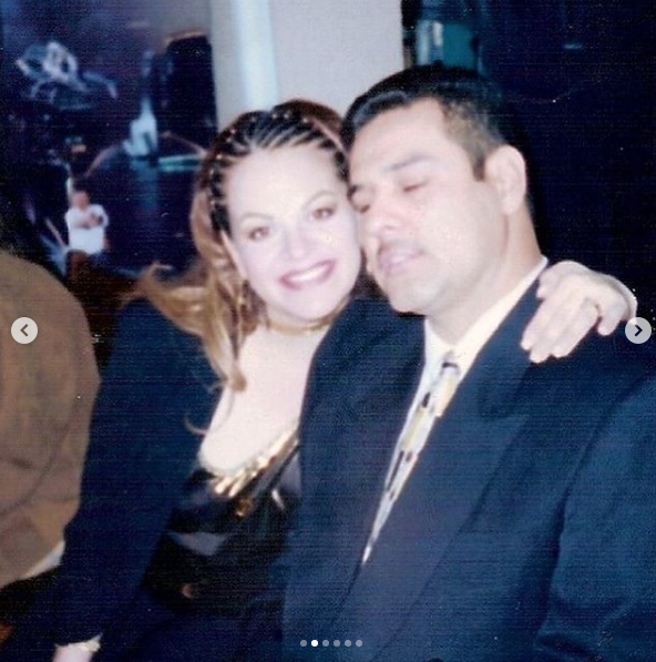Hijo de Jenni Rivera revela fotos inéditas