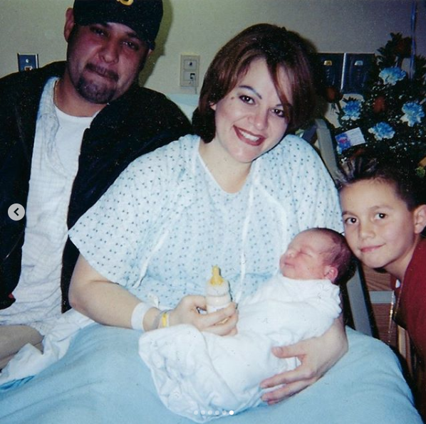 Hijo de Jenni Rivera revela fotos inéditas