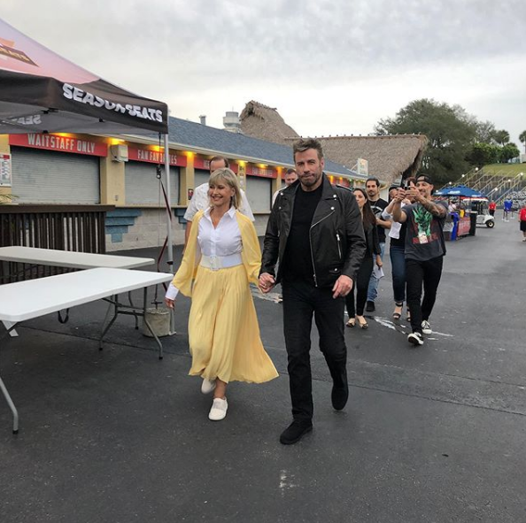 Olivia Newton-John y John Travolta recrean sus papeles de Grease 41 años después