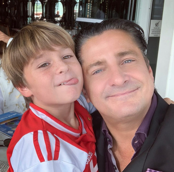 Hermano de Luis Miguel, Alejandro Basteri y su hijo Pierre Alexander