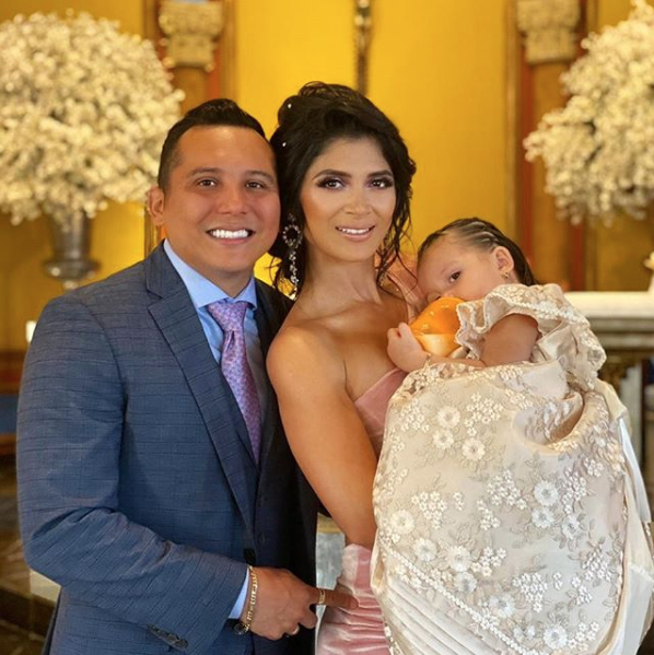 Bautizo de la hija de Edwin Luna y Kimberly Flores