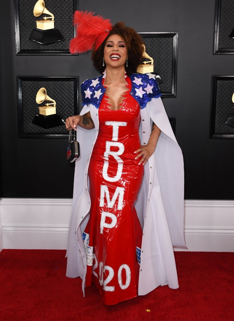 Joy Villa y su vestido pro Trump en los Grammys 2020