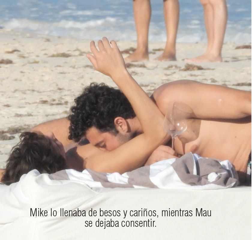 FOTOS: Mauricio Garza se besa con otro hombre en la playa