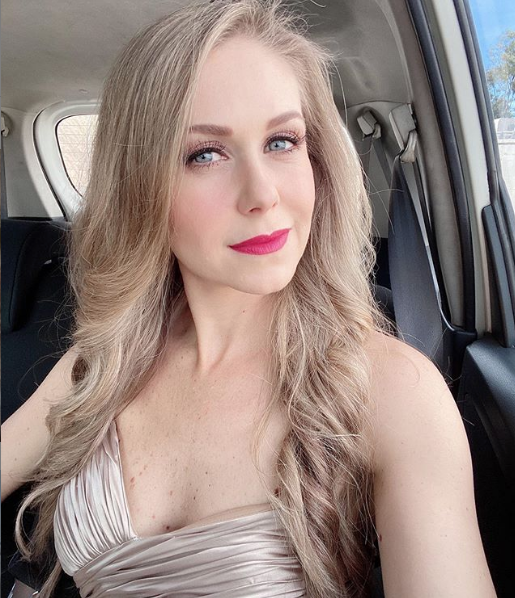 Ingrid Martz sufre accidente automovilístico con su hija