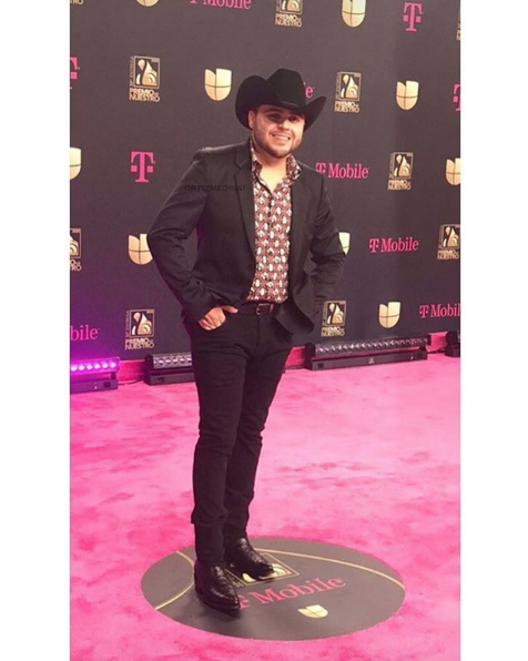 Alfombra roja premios Lo Nuestro 2020