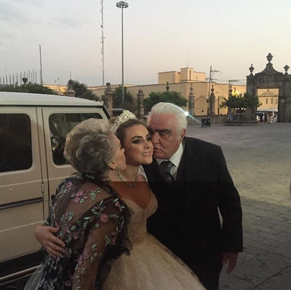 Nieta de Vicente Fernández, Sissi, se casa con Marcelo Garza