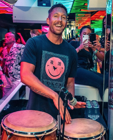 Filtran pack de Calvin Harris y así reaccionó internet