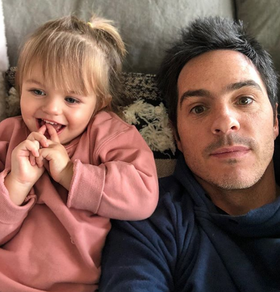 Aislinn Derbez muestra a Kailani antes de su cumpleaños número 2