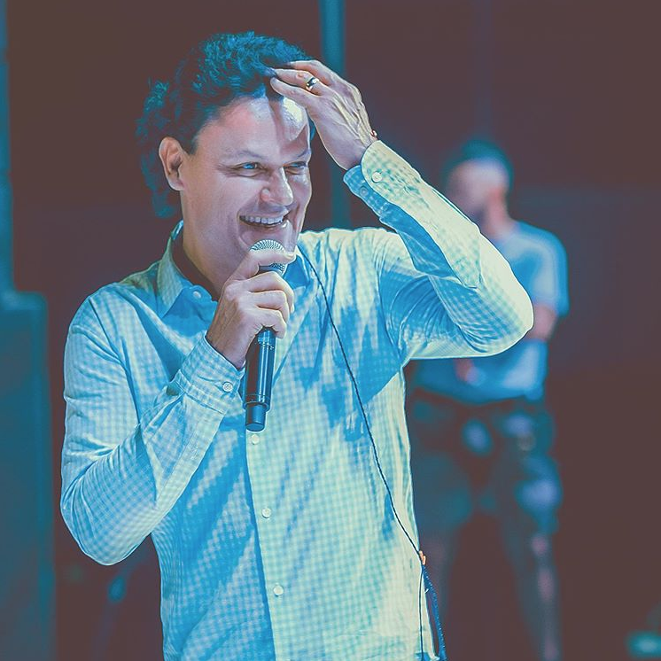 Critican rostro de Pedro Fernandez por bótox