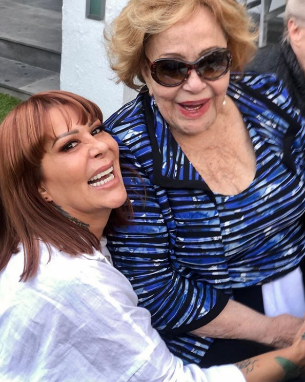 Alejandra Guzmán revela estado de salud de doña Silvia Pinal