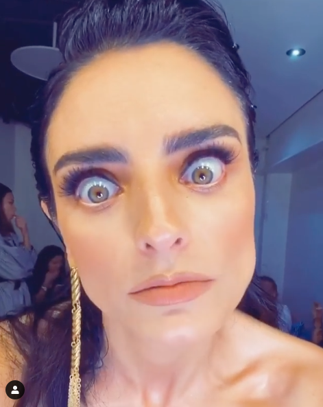 Aislinn Derbez se burla de Danna Paola
