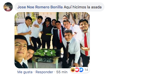 Alumnos de la UANL ven Shrek durante Paro Nacional de Mujeres del 9M