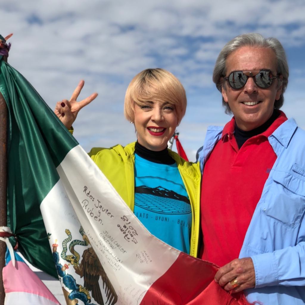 Aseguran que viudo de Edith González tiene nueva pareja