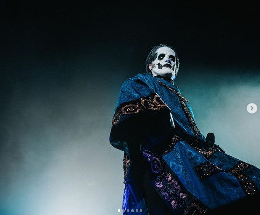 Aseguran que en concierto de Ghost donde estuvo el primer fallecido por Coronavirus hicieron rituales satÃ¡nicos
