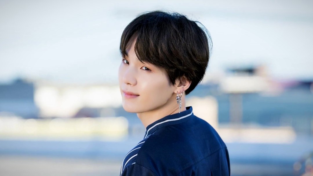 Suga revela demo de seesaw y enloquece al army