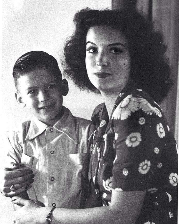 Enrique Álvarez Félix y María Félix