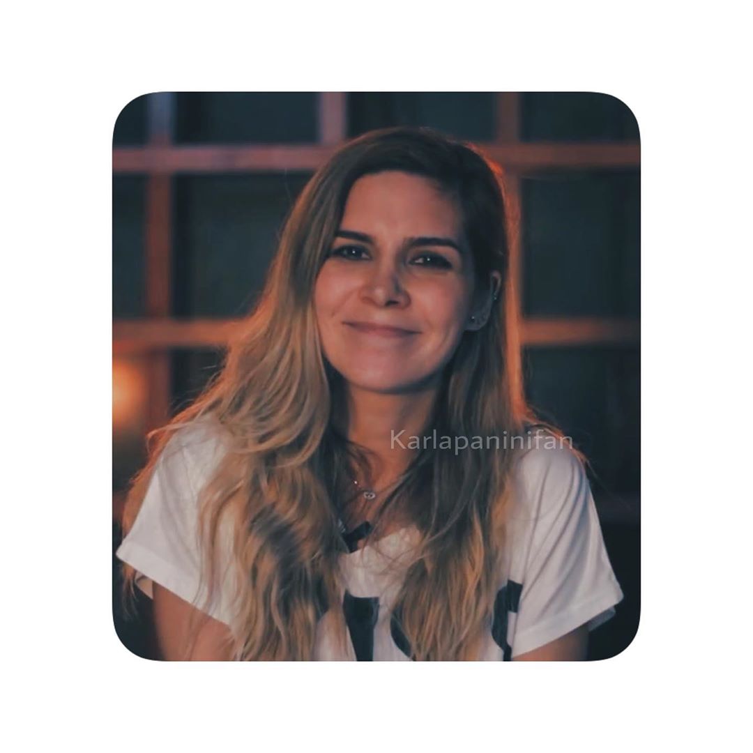Atacan a Karla Panini con el mensaje Quedate en casa