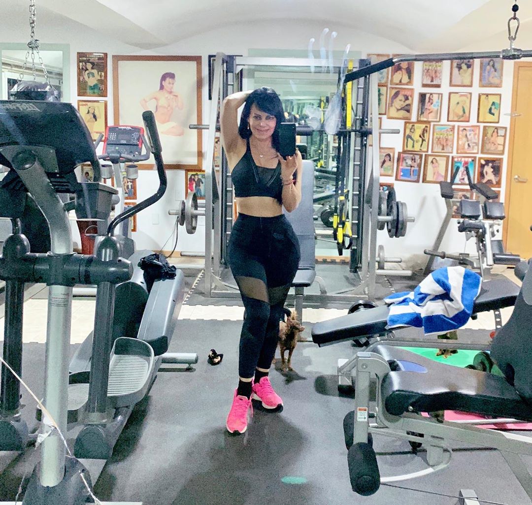 Maribel Guardia responde a seguidor que se burló de su edad