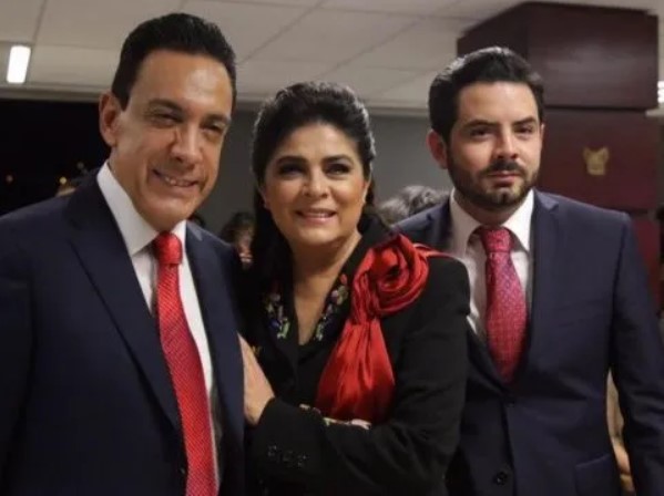 Eugenio Derbez criticado por compartir un meme sobre Omar Fayad
