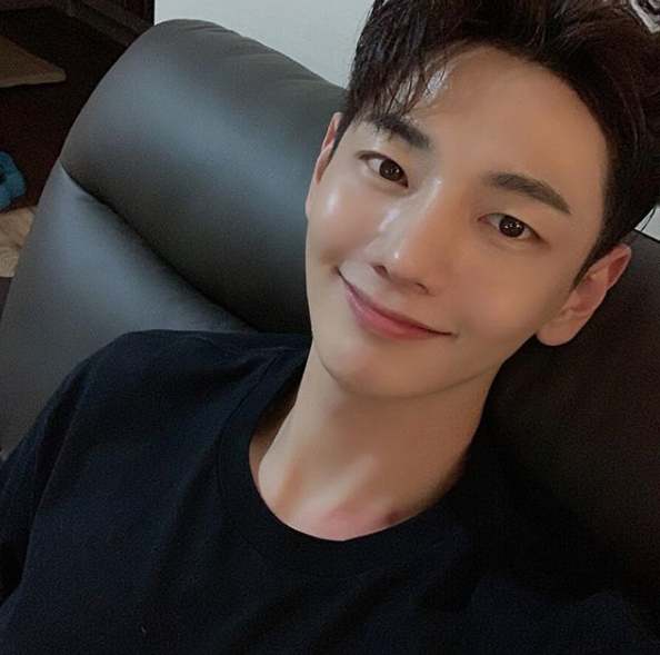 Actor Park Ji Hoon (Chicago Typewriter) muere víctima cáncer