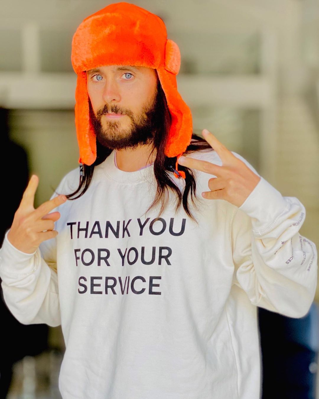 Belinda enamora a Jared Leto cantándole Cielito Lindo