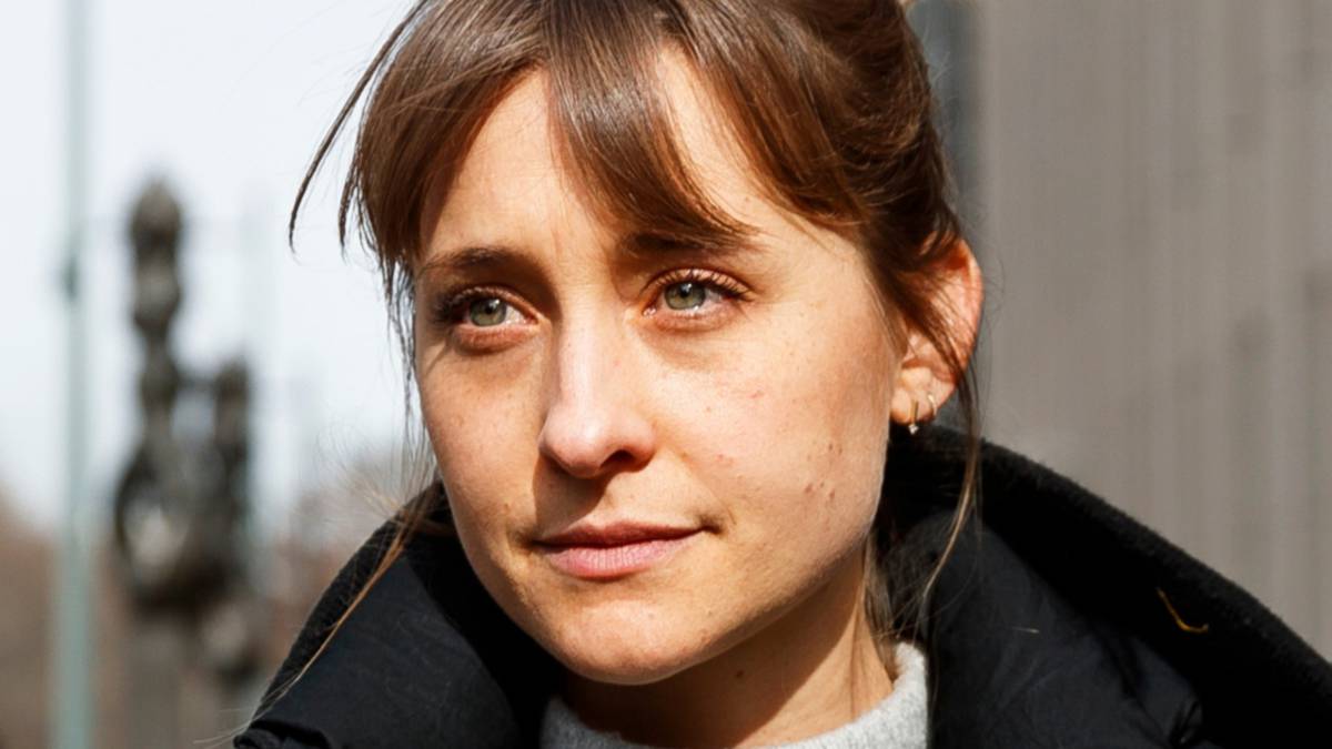 Allison Mack se declara culpable de trata de personas para la secta NIXVM