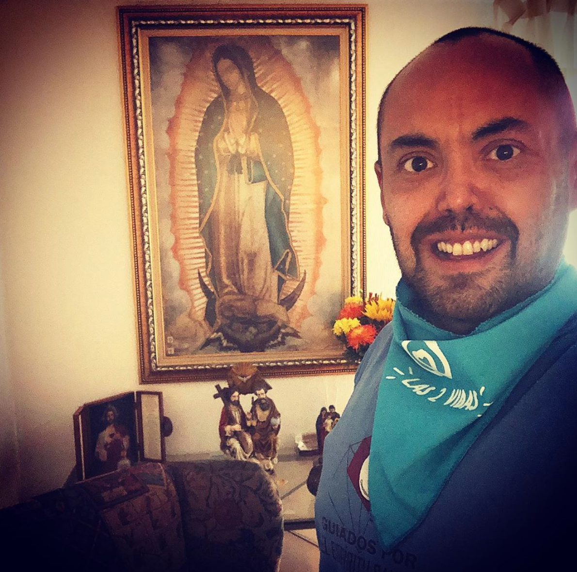 Mauricio Clark asegura que lo amenazaron con mandarlo a la cárcel por terapias de conversion