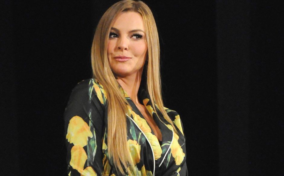 Marjorie de Sousa es criticada por su cover de Thalía