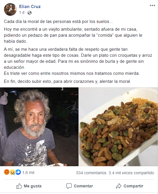 Abuelito en situación de calle pide comida y le regalan arroz con croquetas para perro