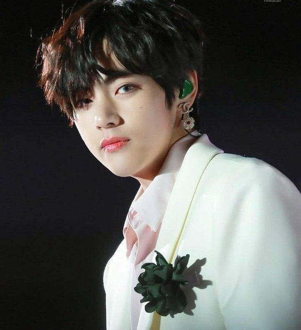V de BTS rompe rÃ©cord de Adele y se convierte en el solista con mÃ¡s #1 en el mundo