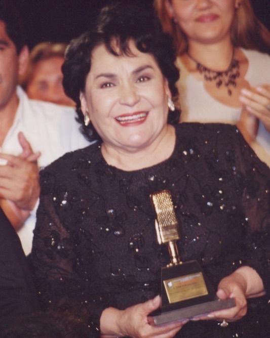 Carmen Salinas intentó quitarse la vida por miedo a que le quitaran a su hija