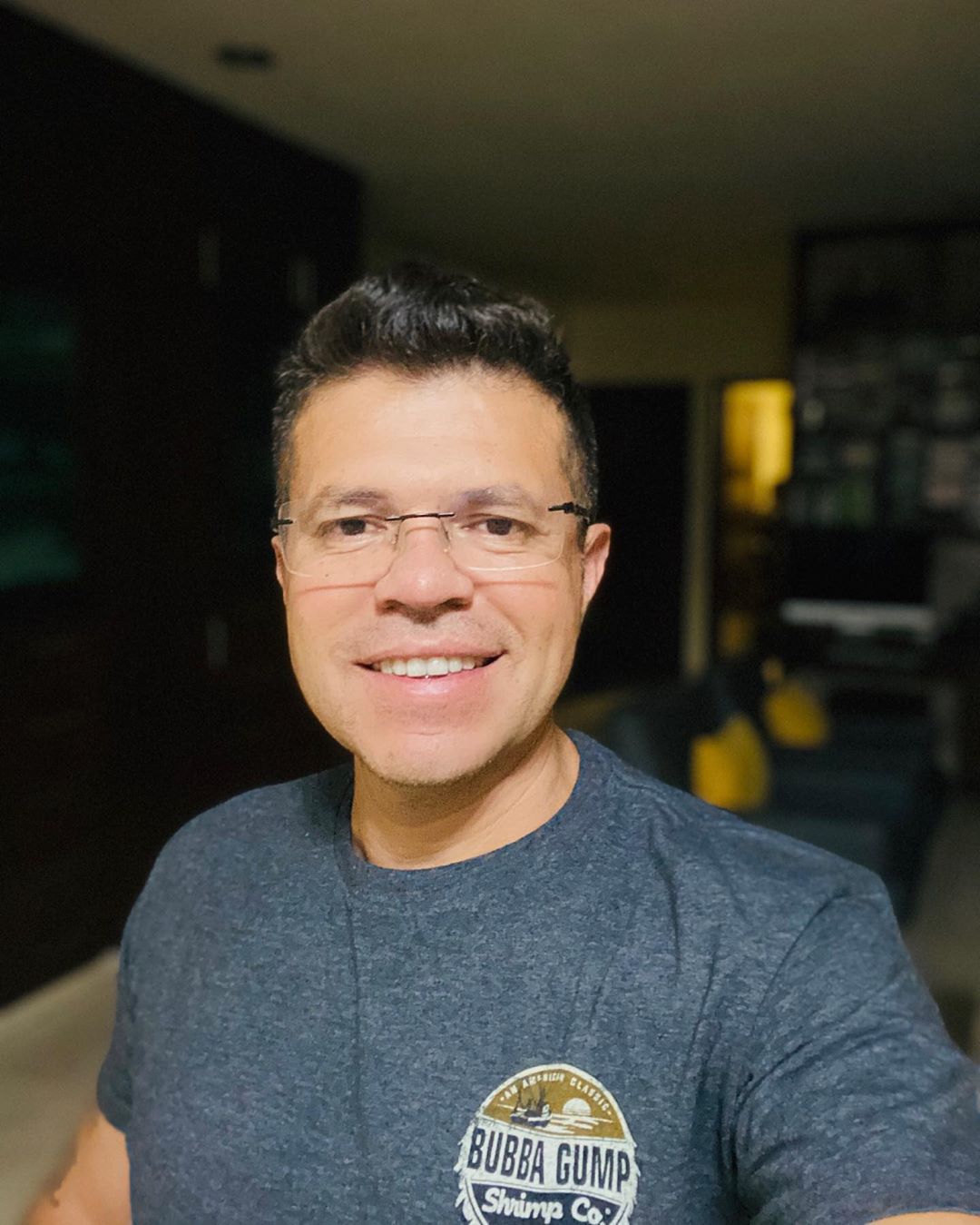 Ex vocalista de La Arrolladora se hace repartidor de comida para sobrevivir a la crisis
