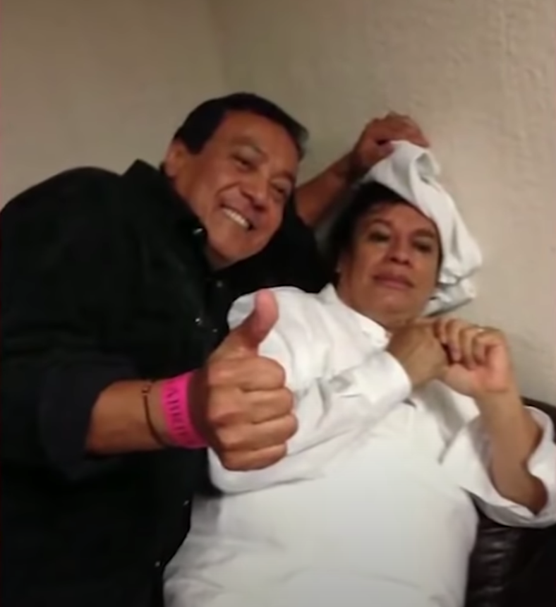 Revelan foto del romance entre Carlos Cuevas y Juan Gabriel