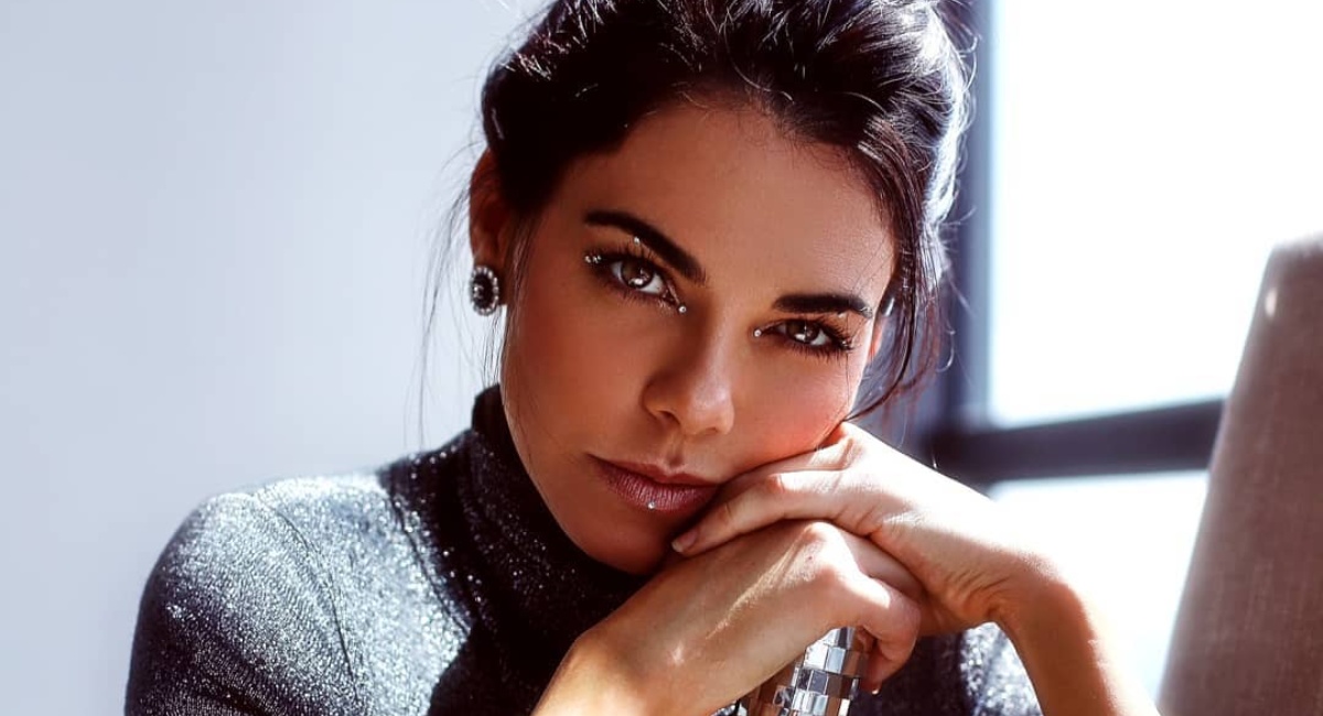 Livia Brito acusada de golpear fotógrafo 