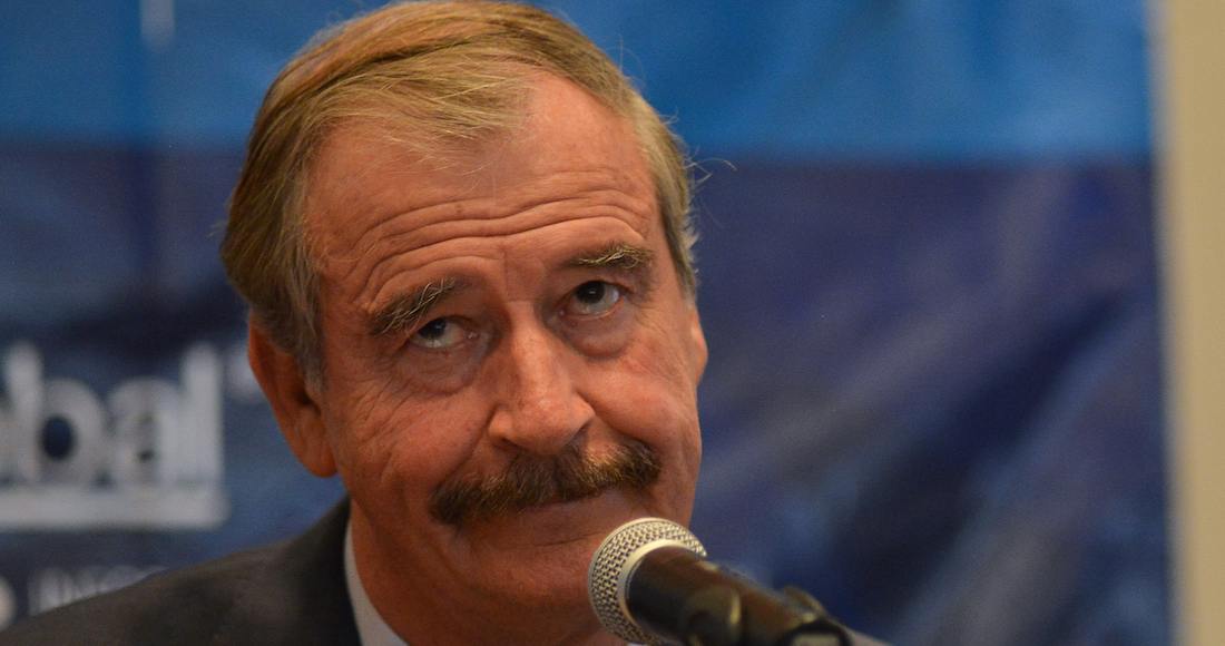 Le quitan la pensión a Vicente Fox y ahora vende saludos en dólares