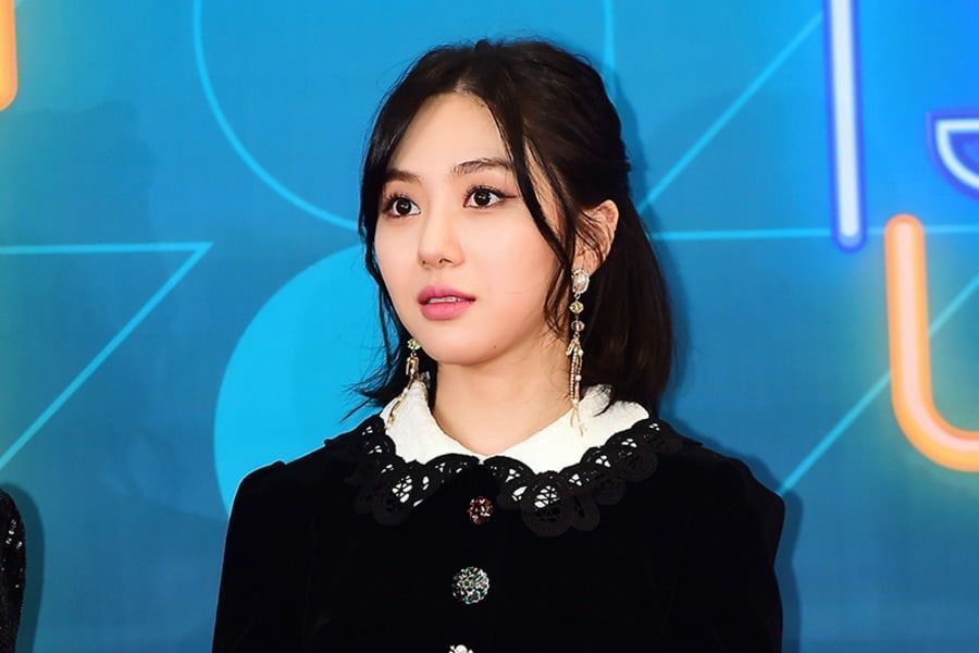 Mina de AOA es trasladada de emergencia al hospital tras mensajes sobre abuso