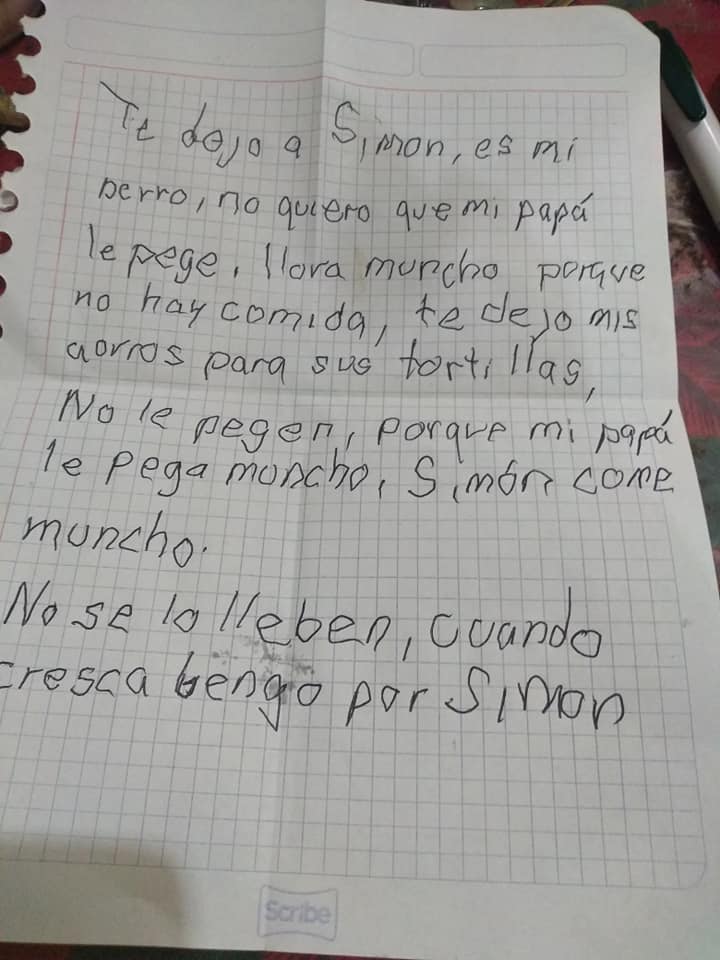 Niño abandona a su perrito Simón en albergue porque su papá le pegaba 