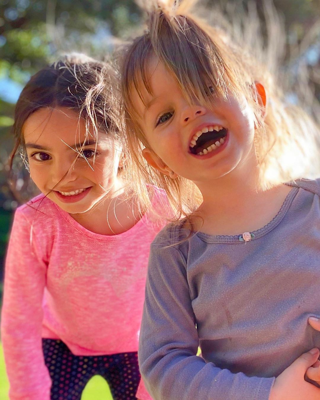 Aislinn Derbez explotó críticas por dientes hija Kailani