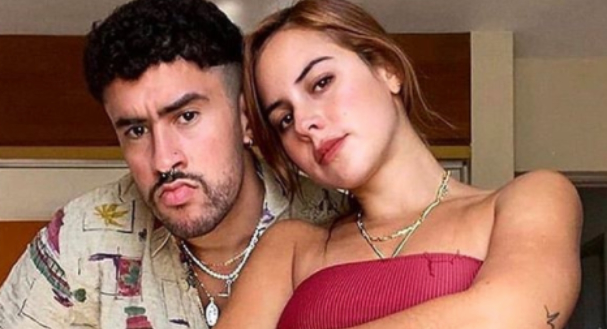 Bad Bunny y novia desatan rumores de boda por anillo