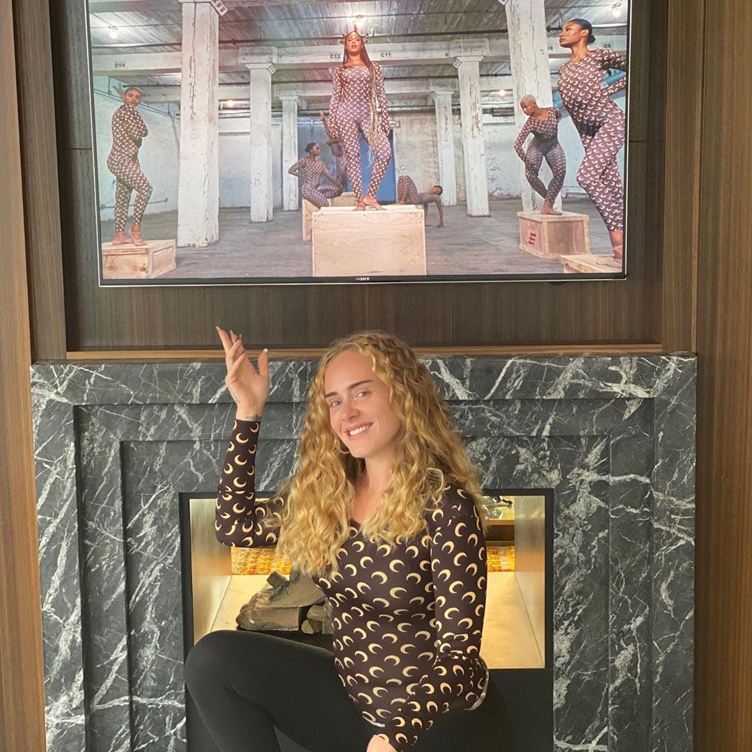 Foto: Adele luce irreconocible mientras da apoyo a Beyoncé