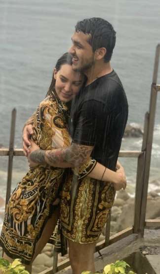 Nodal y Belinda ya se hacen comentarios de amor en Instagram