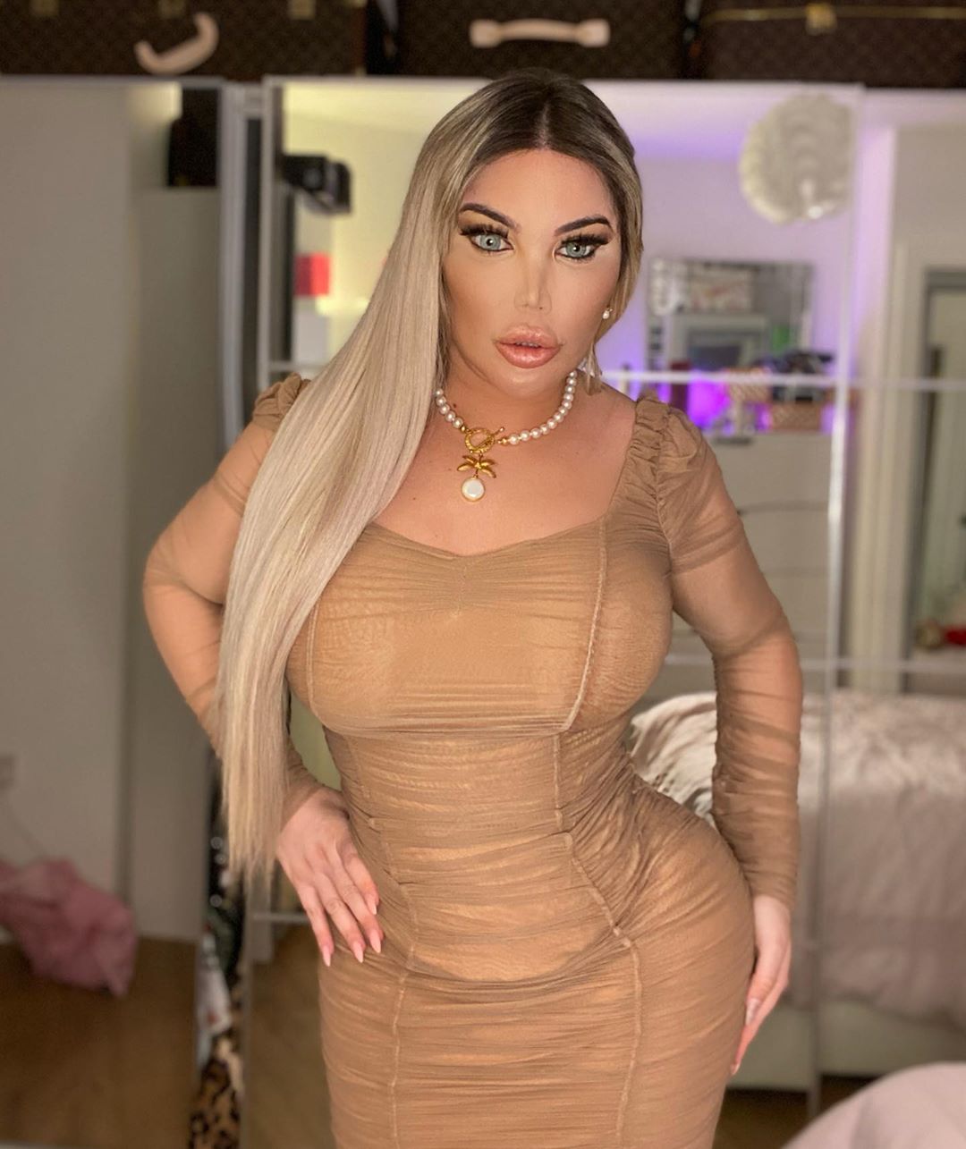 Jessica Alves, ex Ken humano, presume fotos desnuda