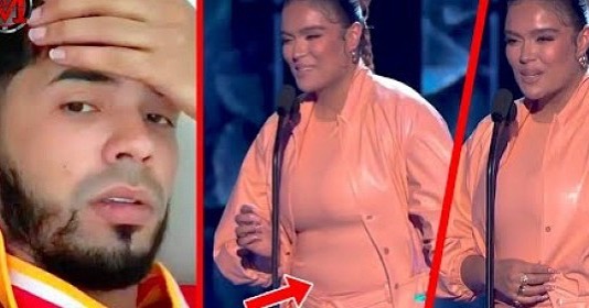 Karol G podrÃ­a estar embarazada y una foto lo prueba