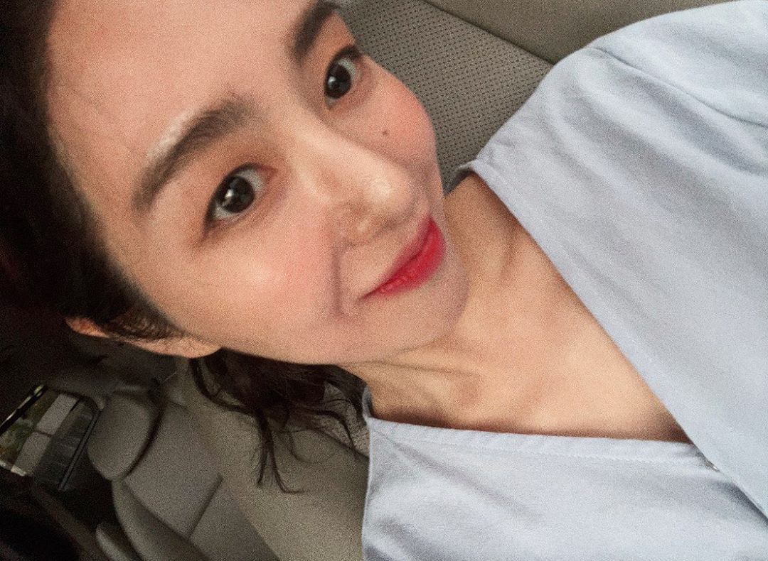 Mina, ex miembro de AOA, ofrece disculpas luego del hospital
